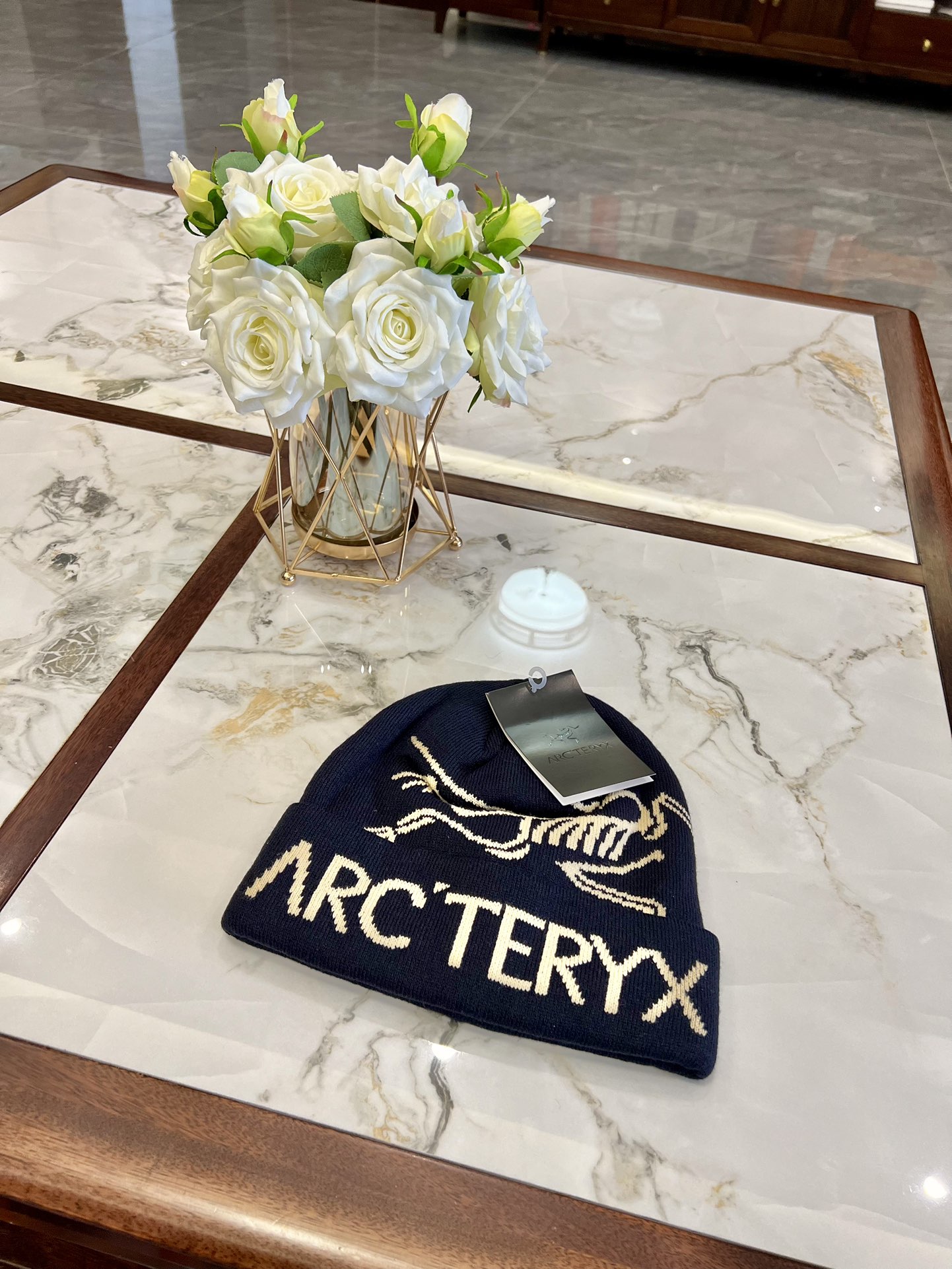 ARC'TERYX hat model 16